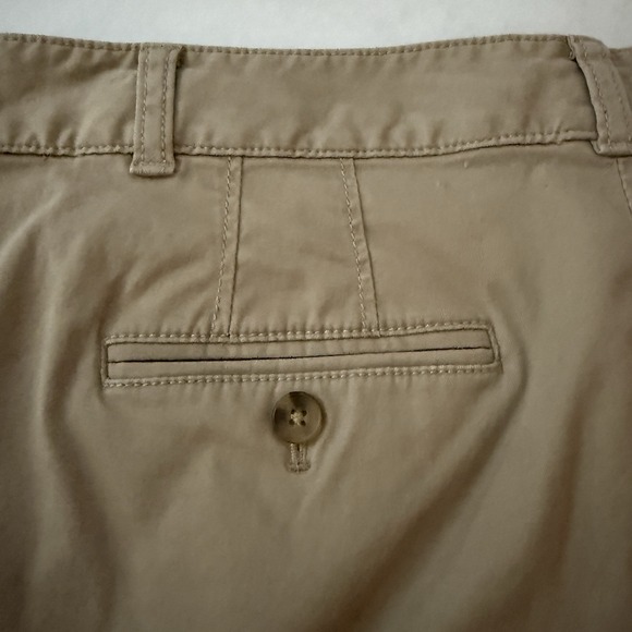 Talbots Weekend Chino Shorts Khaki Tan Womens Size‎ 6 Tan Cotton - Picture 5 of 9